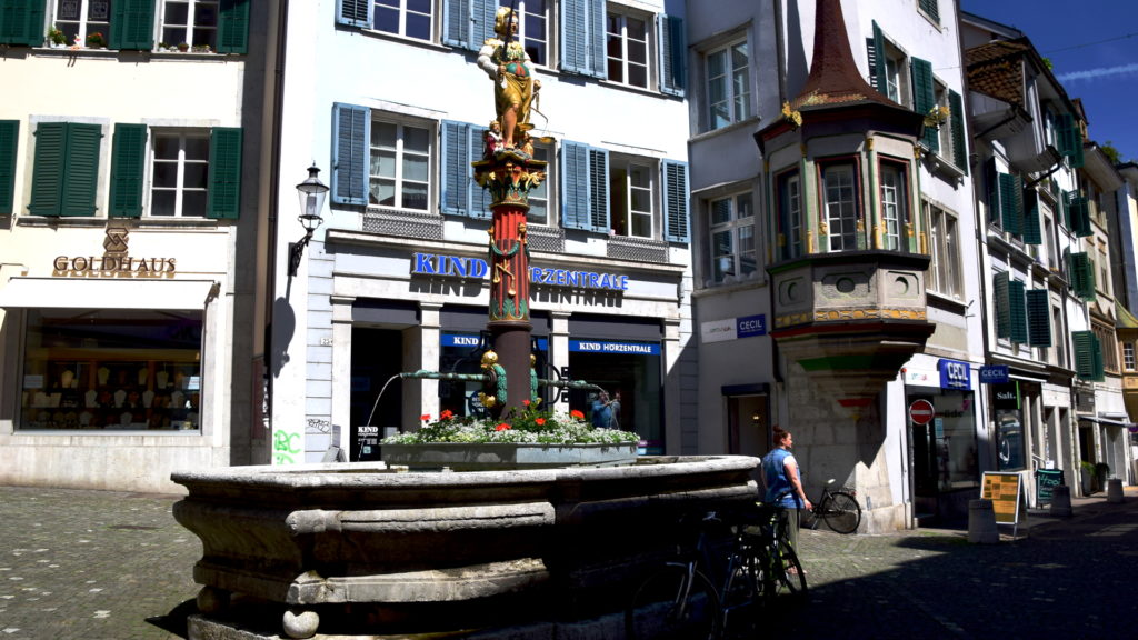 einer der elf Brunnen