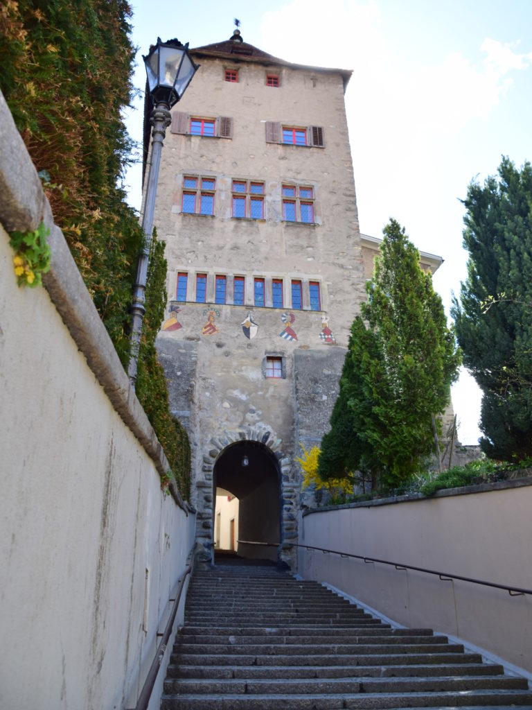 Aufgang zum Hof und zur Kathedrale